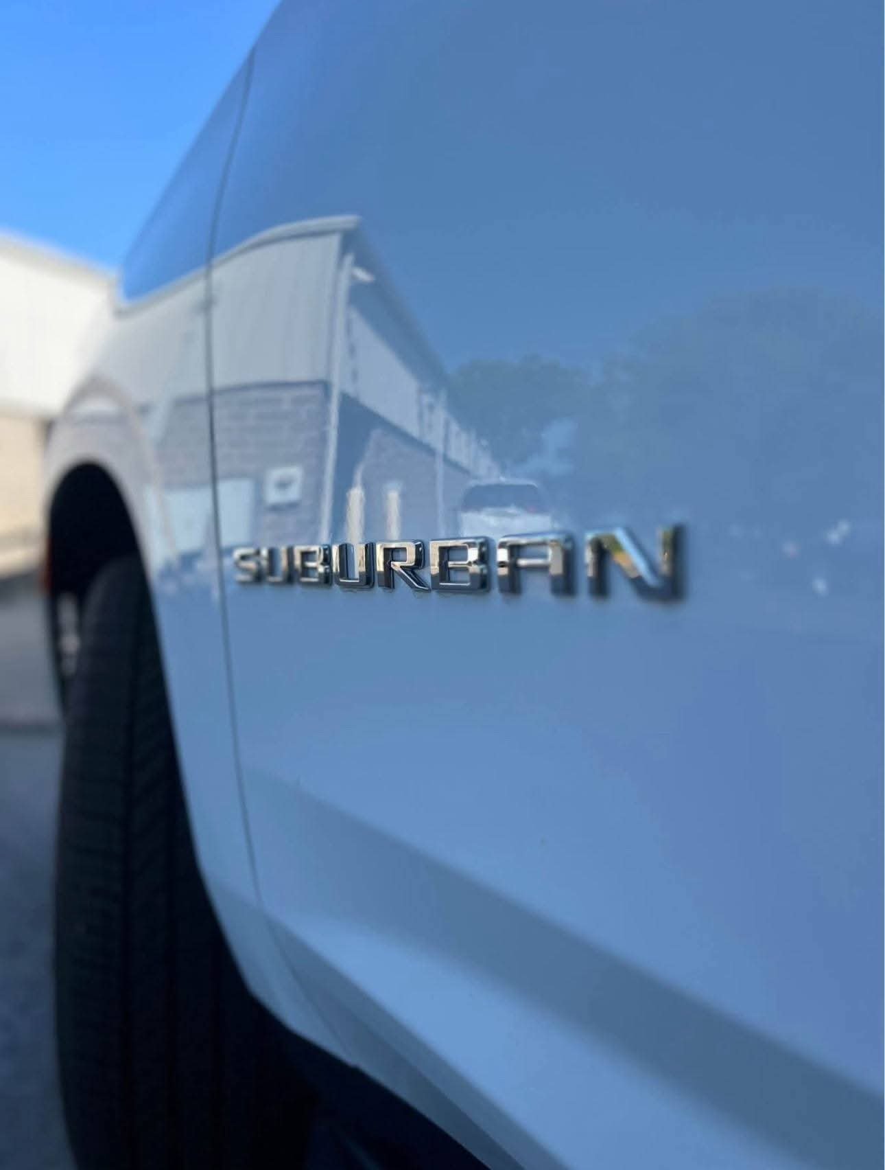 2022 CHEVROLET SuburbanPremier - Image 10