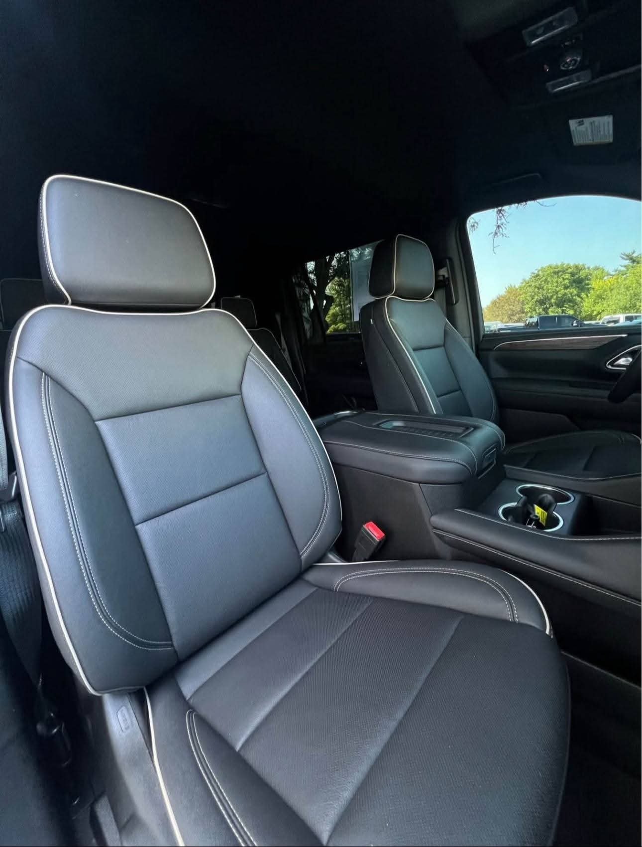 2022 CHEVROLET SuburbanPremier - Image 16