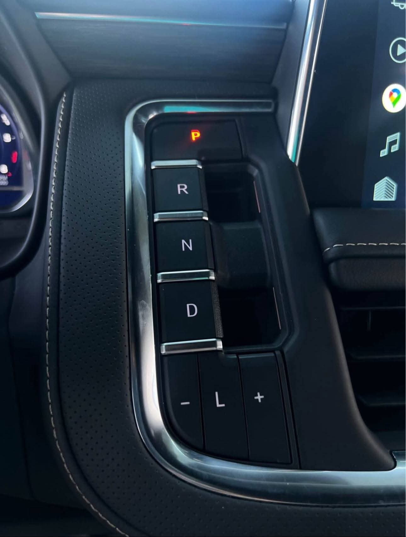 2022 CHEVROLET SuburbanPremier - Image 8