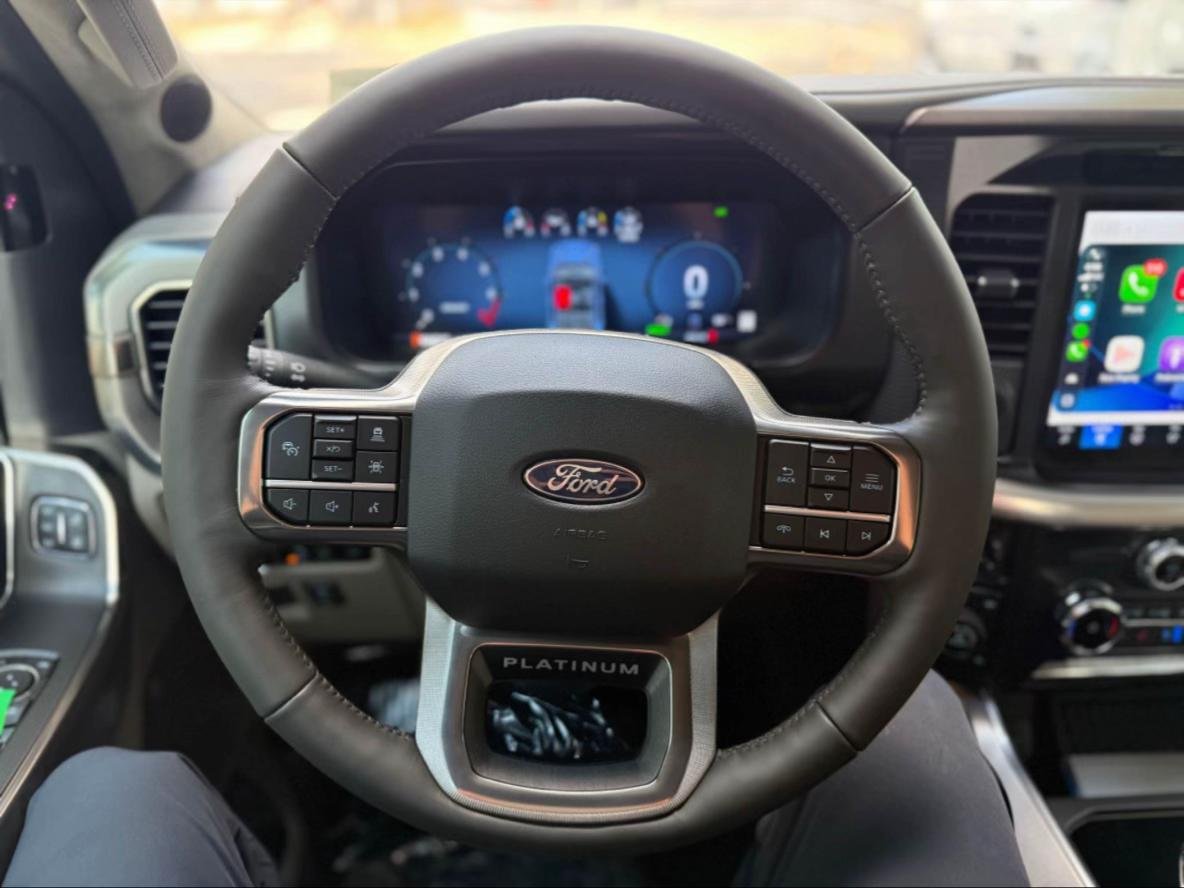 🔥 2025 Ford F-150 Platinum Hybrid 4x4 - Image 5