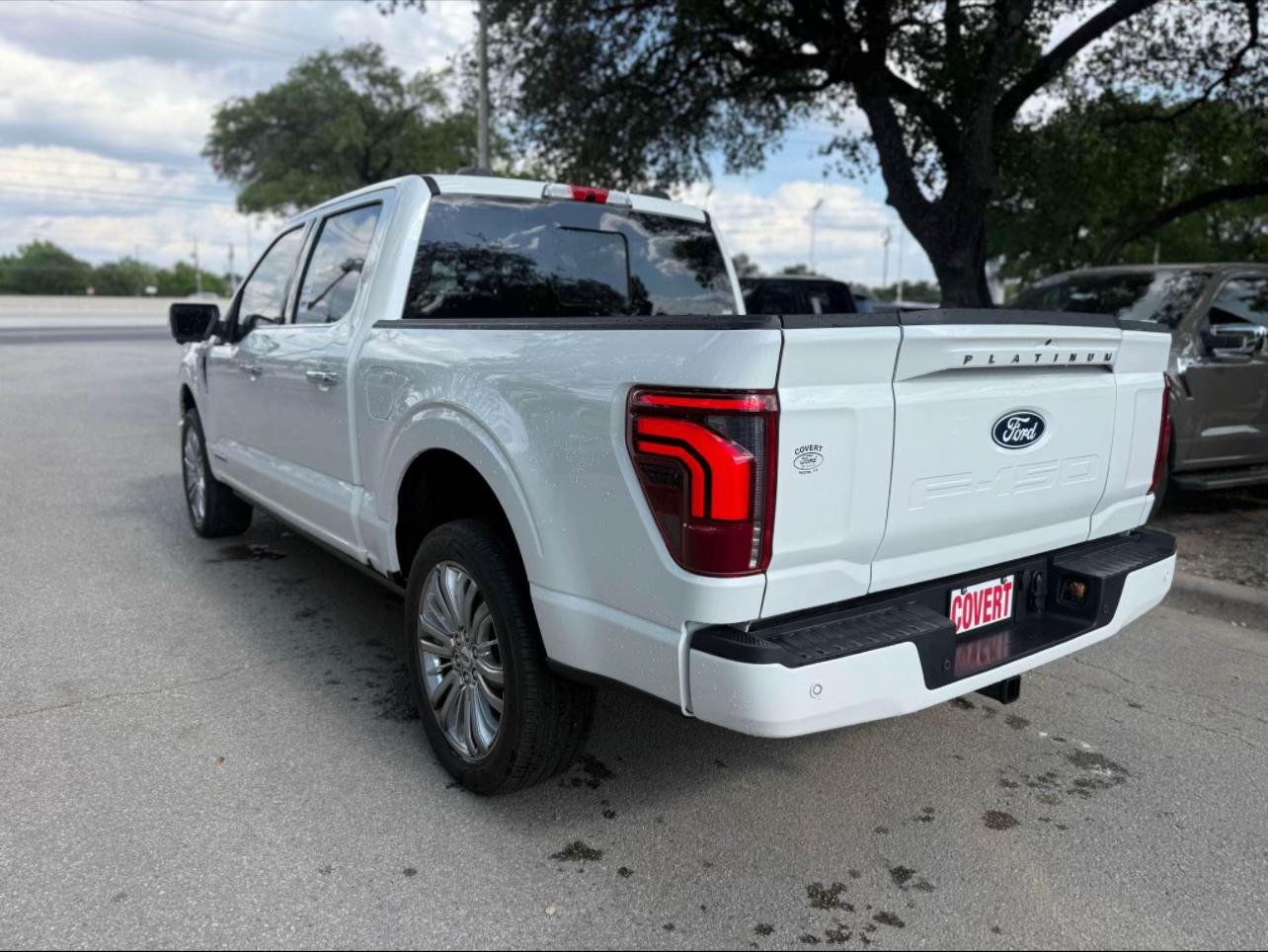 🔥 2025 Ford F-150 Platinum Hybrid 4x4 - Image 6