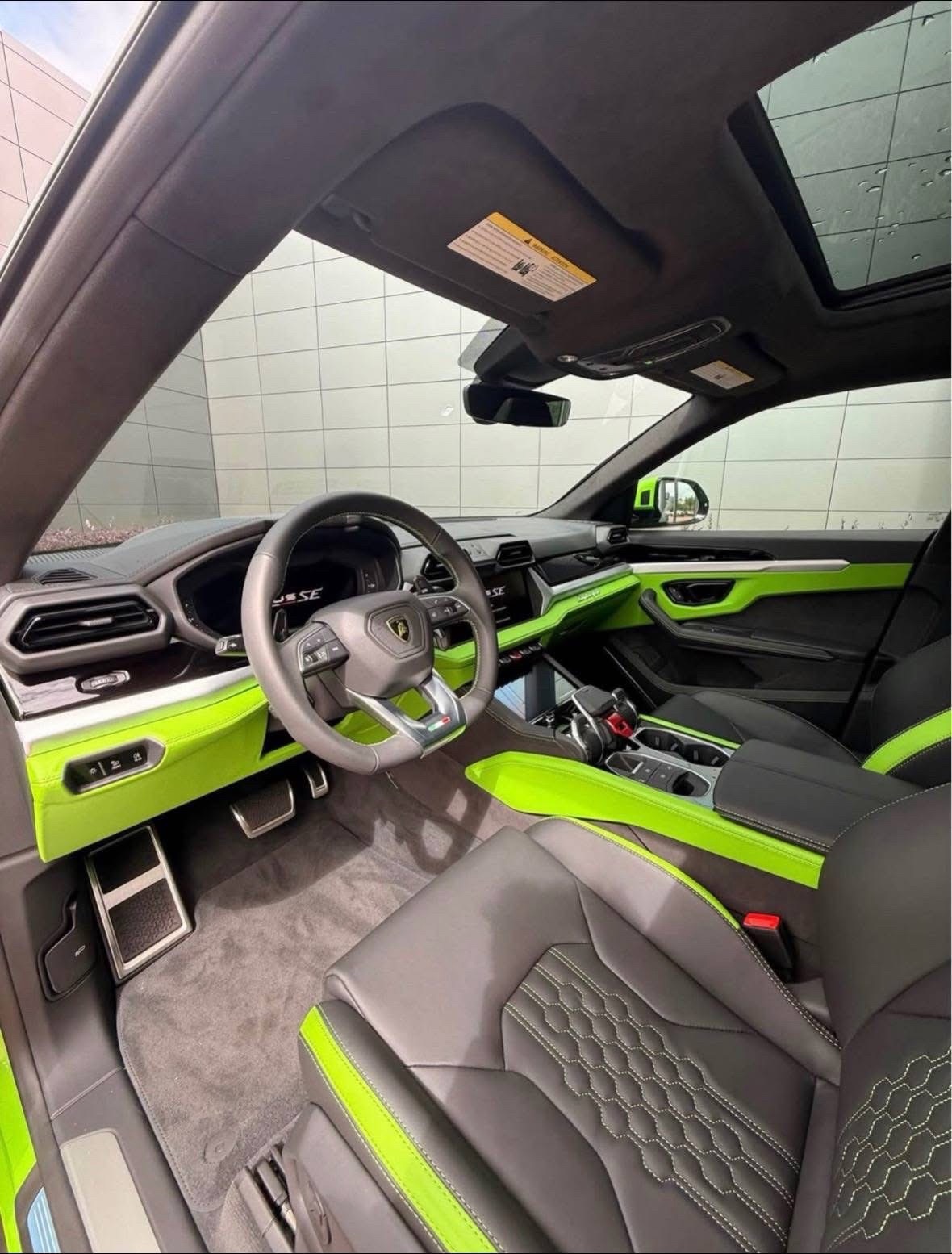 2025LamborghiniUrus - Image 5