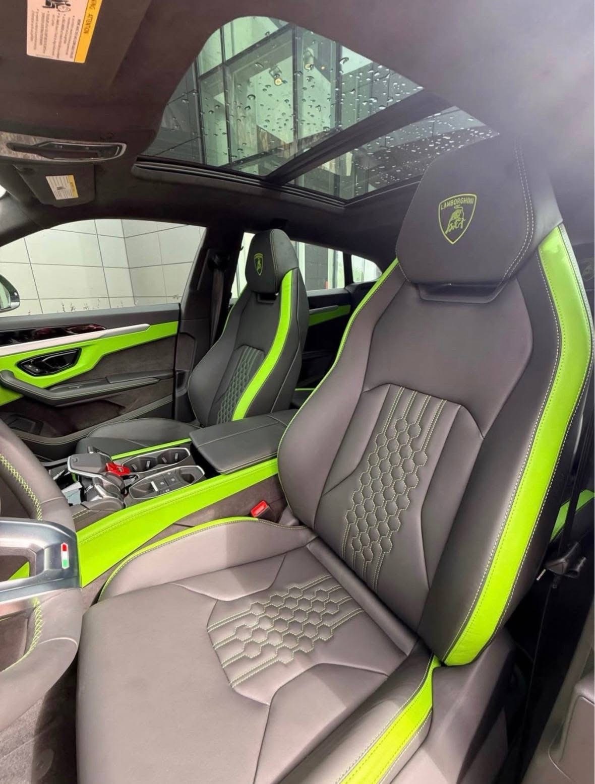 2025LamborghiniUrus - Image 4