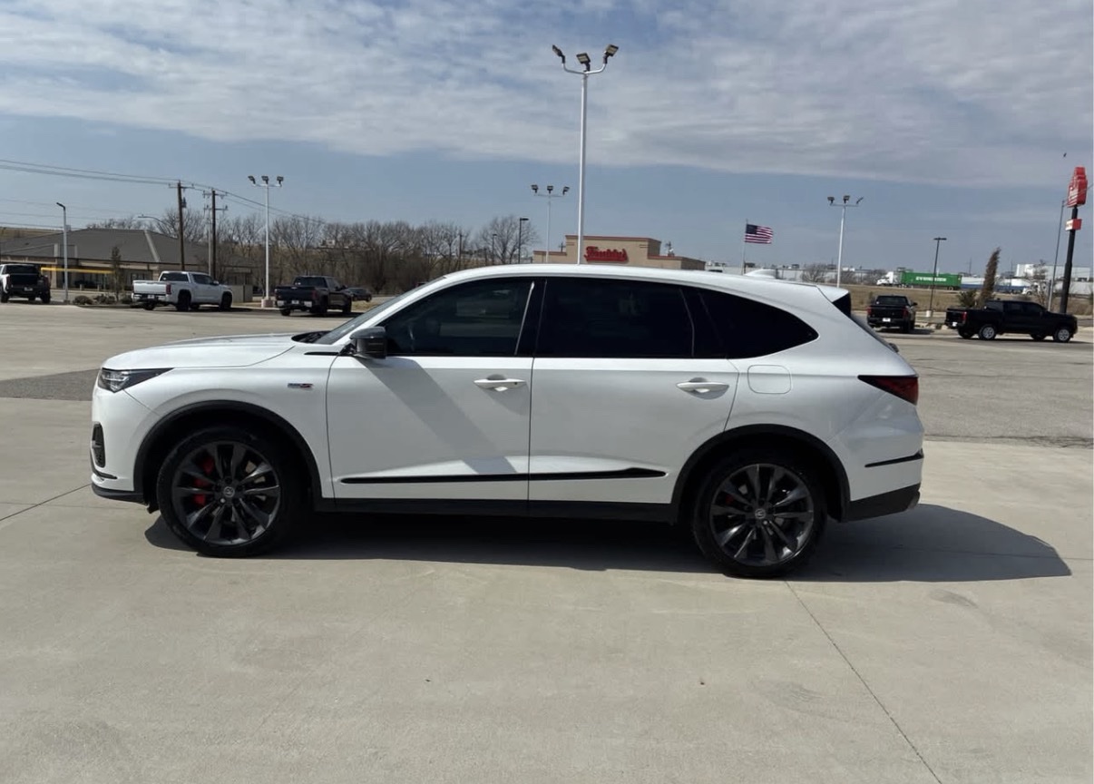 2022 Acura MDX Type S - Luxury Meets Performance - Image 4