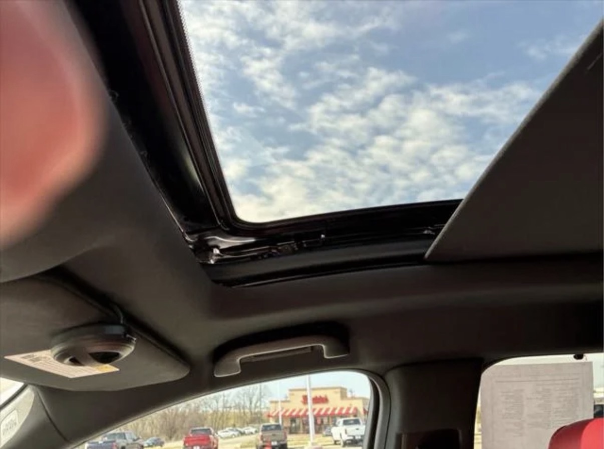2022 Acura MDX Type S - Luxury Meets Performance - Image 11