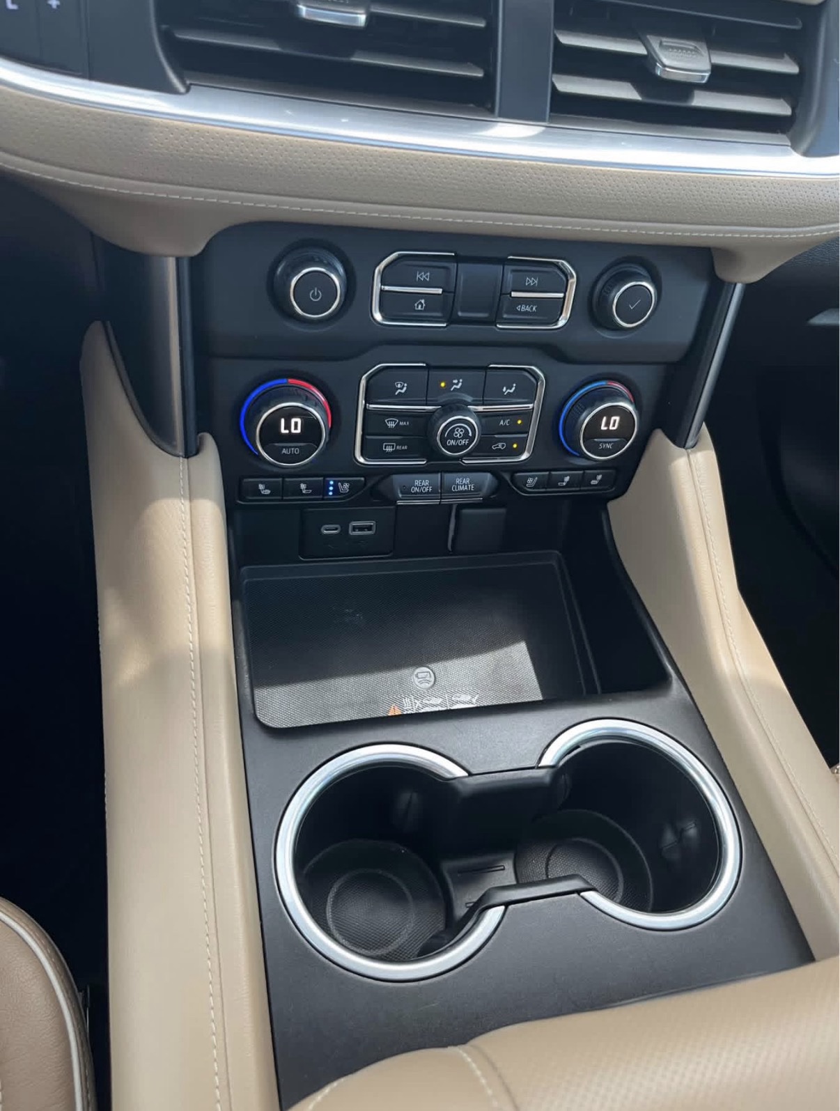 2021 Chevrolet Tahoe - Image 4