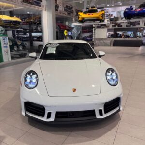 Alternative view of porsche911