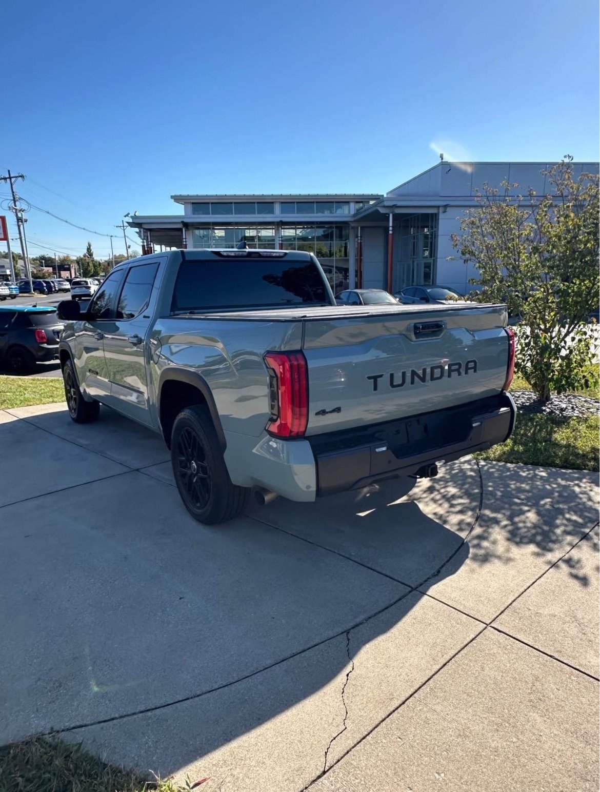 🚨 2024 Toyota Tundra Limited Hybrid 🚨 - Image 8