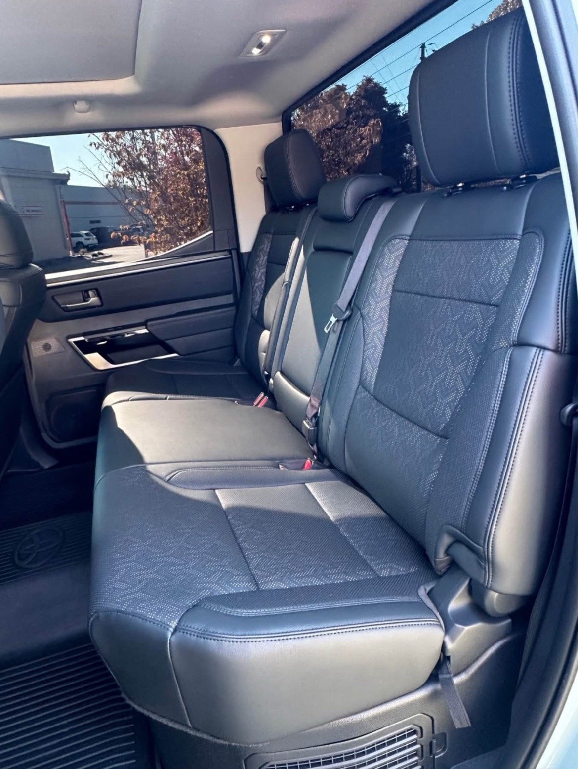 🚨 2024 Toyota Tundra Limited Hybrid 🚨 - Image 5