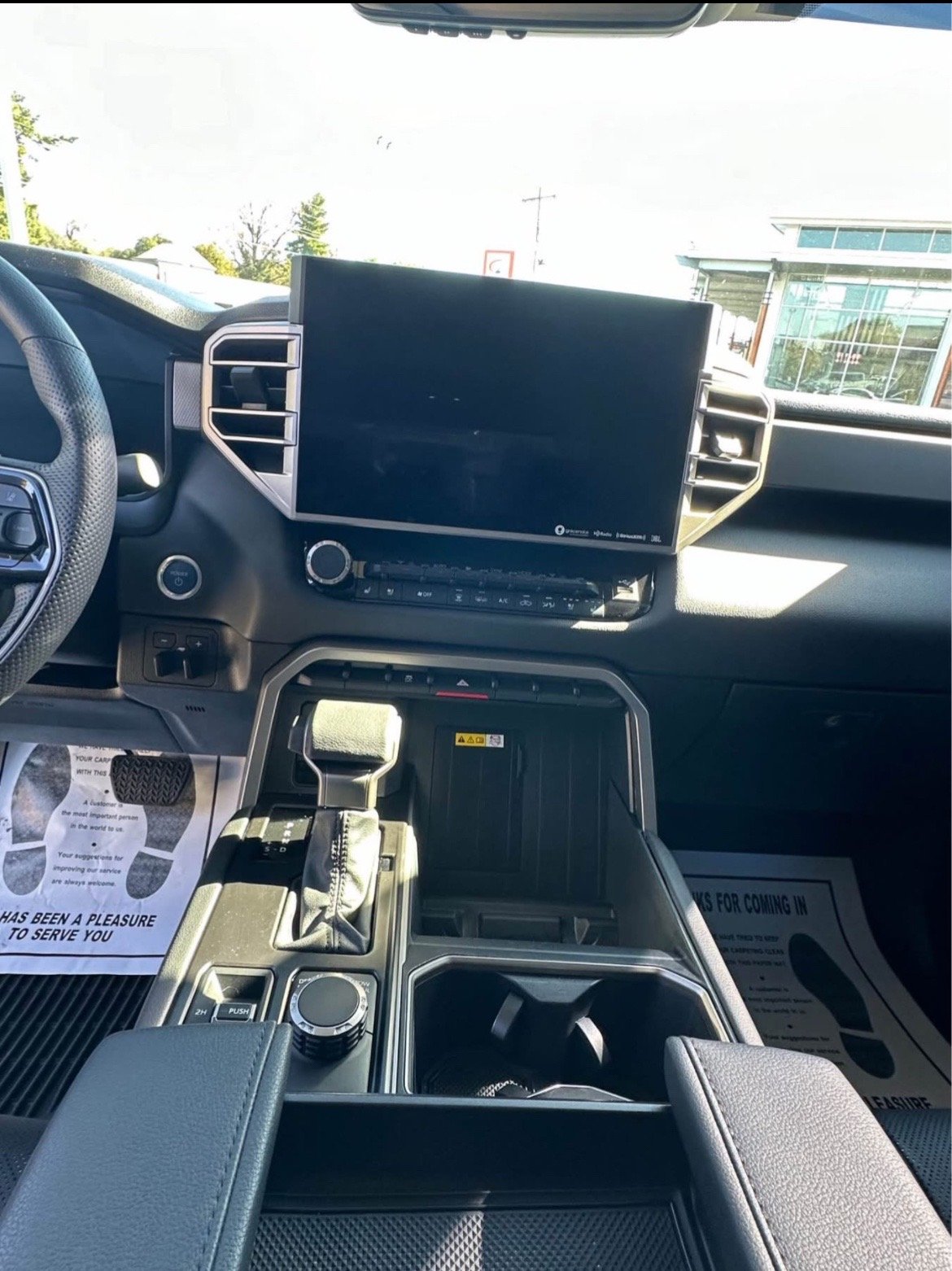 🚨 2024 Toyota Tundra Limited Hybrid 🚨 - Image 4