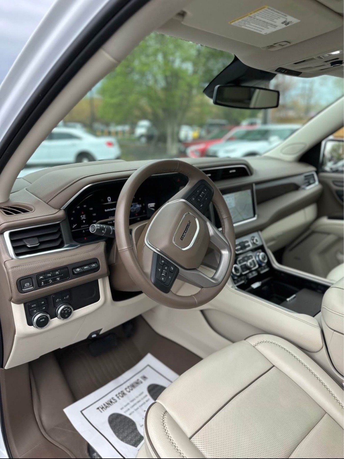 2023 GMC Yukon Denali - Image 11