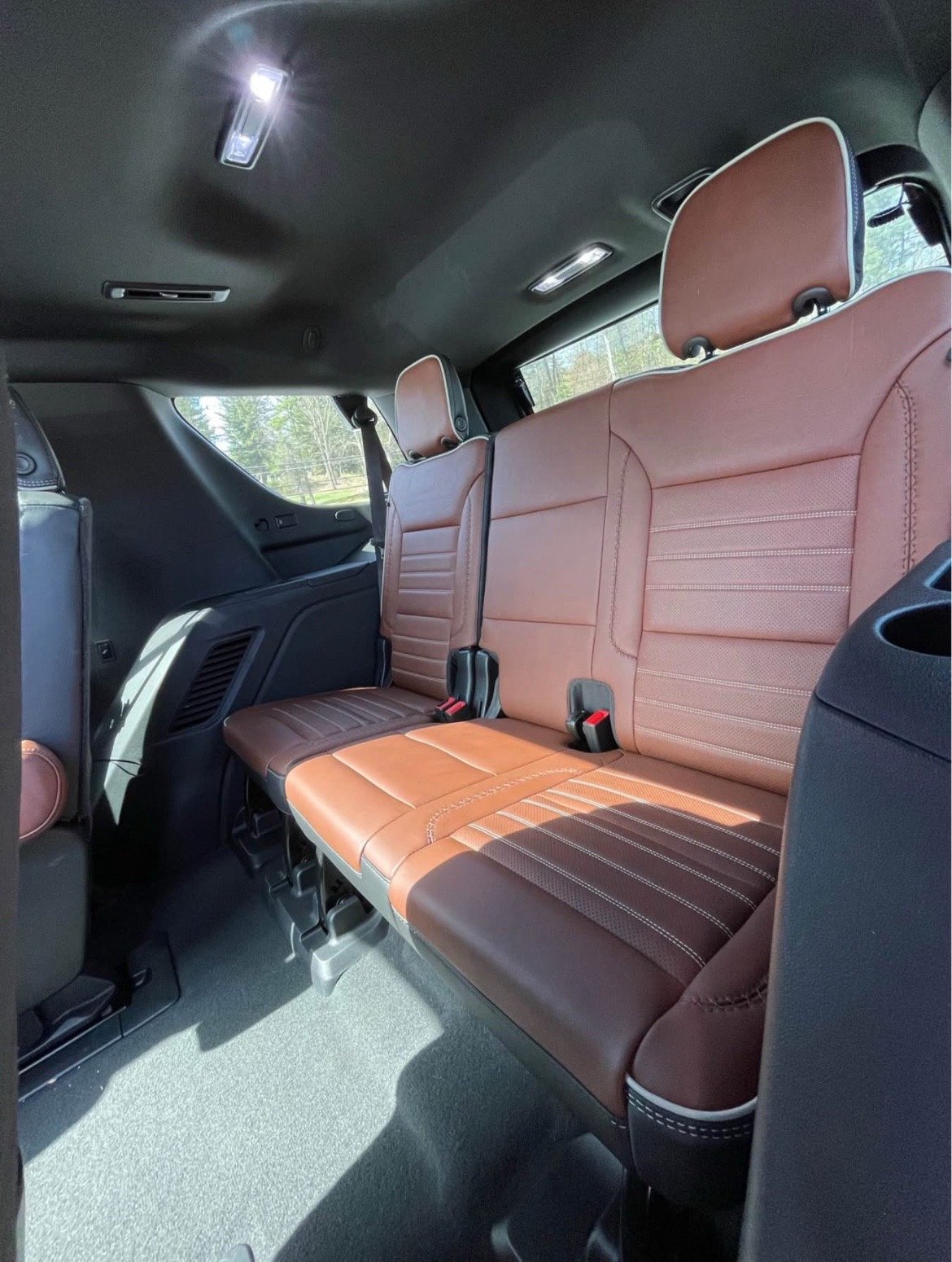 2023 GMC YUKON DENALU ULTIMATE - DIESEL - Image 6