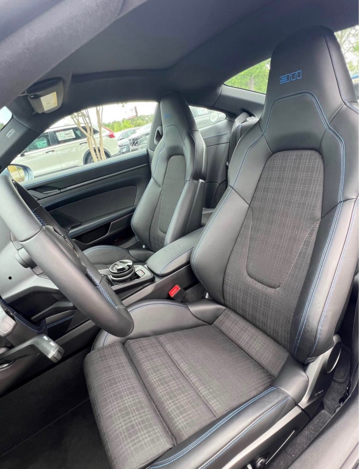 2025Porsche911 - Image 2
