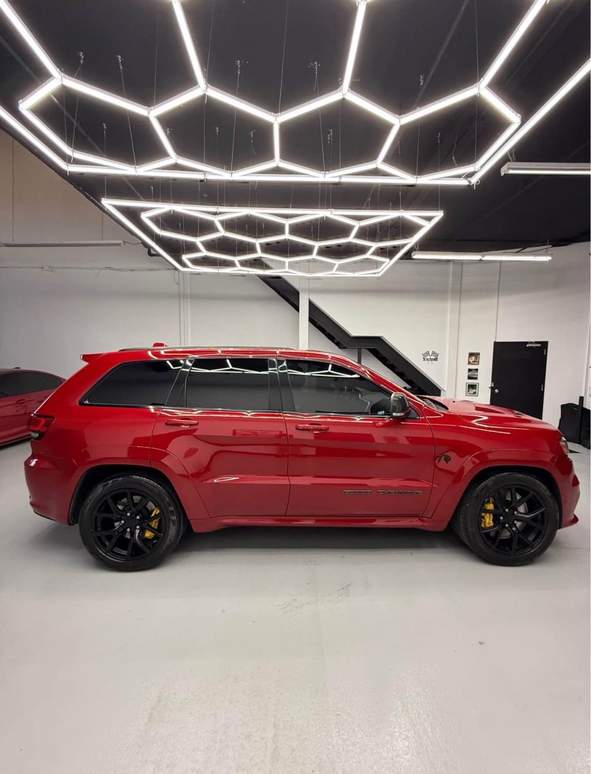 2018 JeepGrandCherokee - Image 4