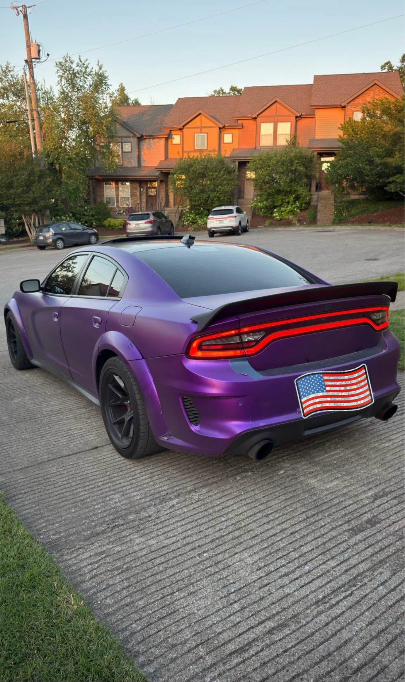 SRT Hellcat Widebody Sedan 4D - Image 5