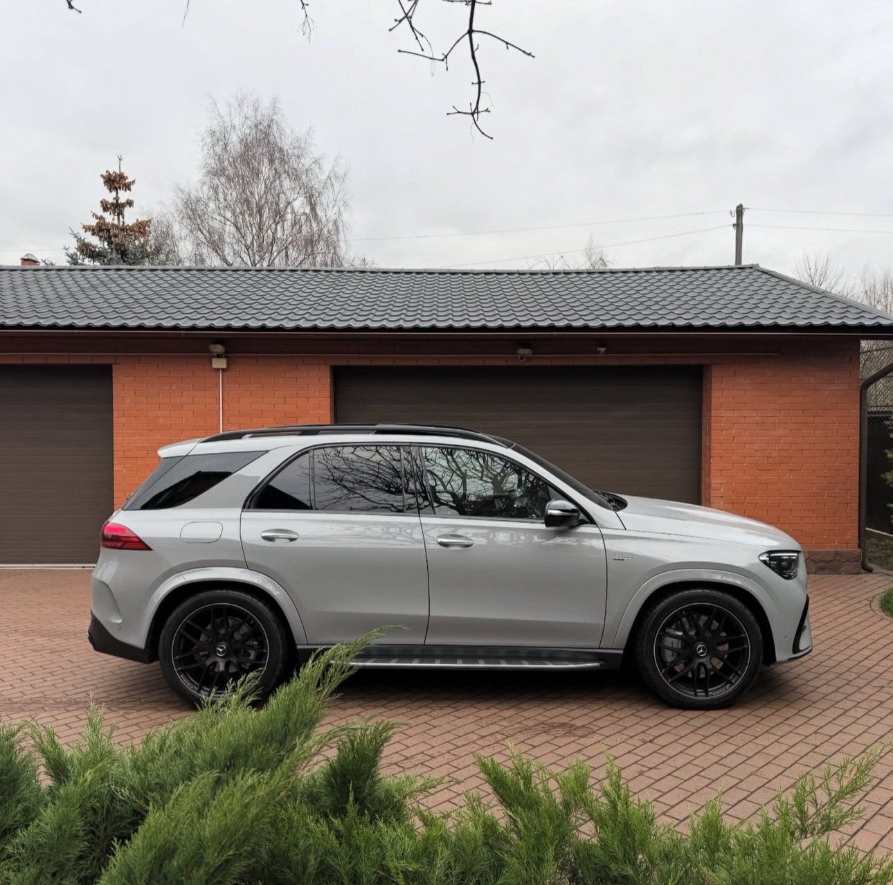 Mercedes GLE 53 AMG 3.0L engine, 435 hp Model year: 2025 Europ - Image 4