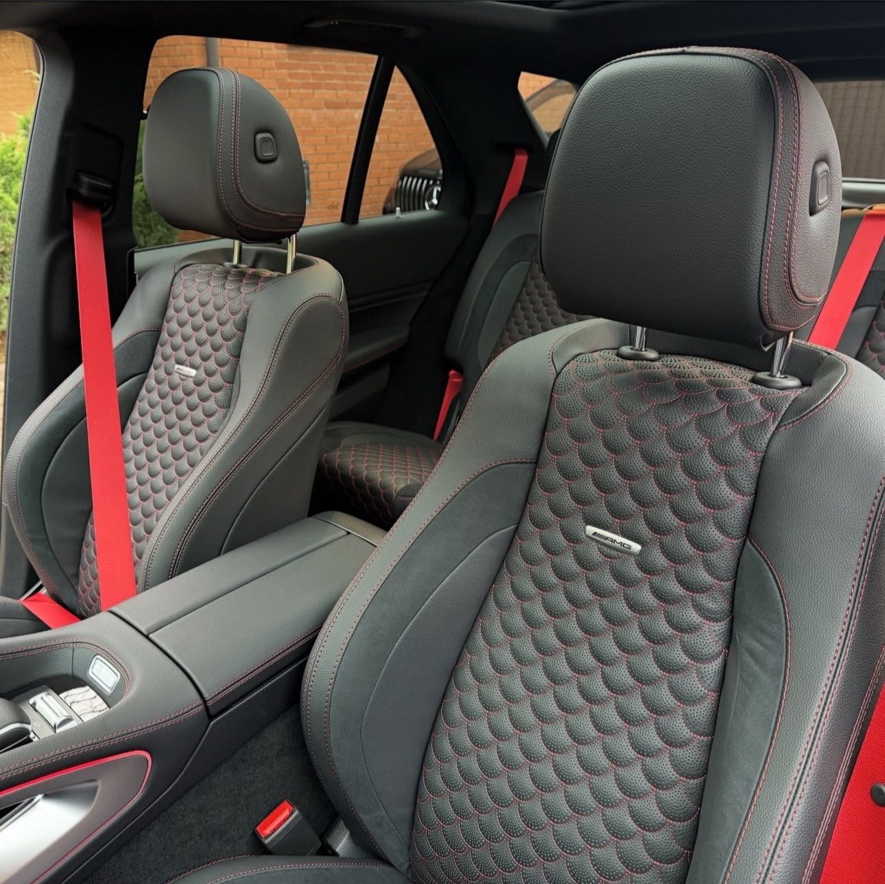 Mercedes GLE 53 AMG 3.0L engine, 435 hp Model year: 2025 Europ - Image 13