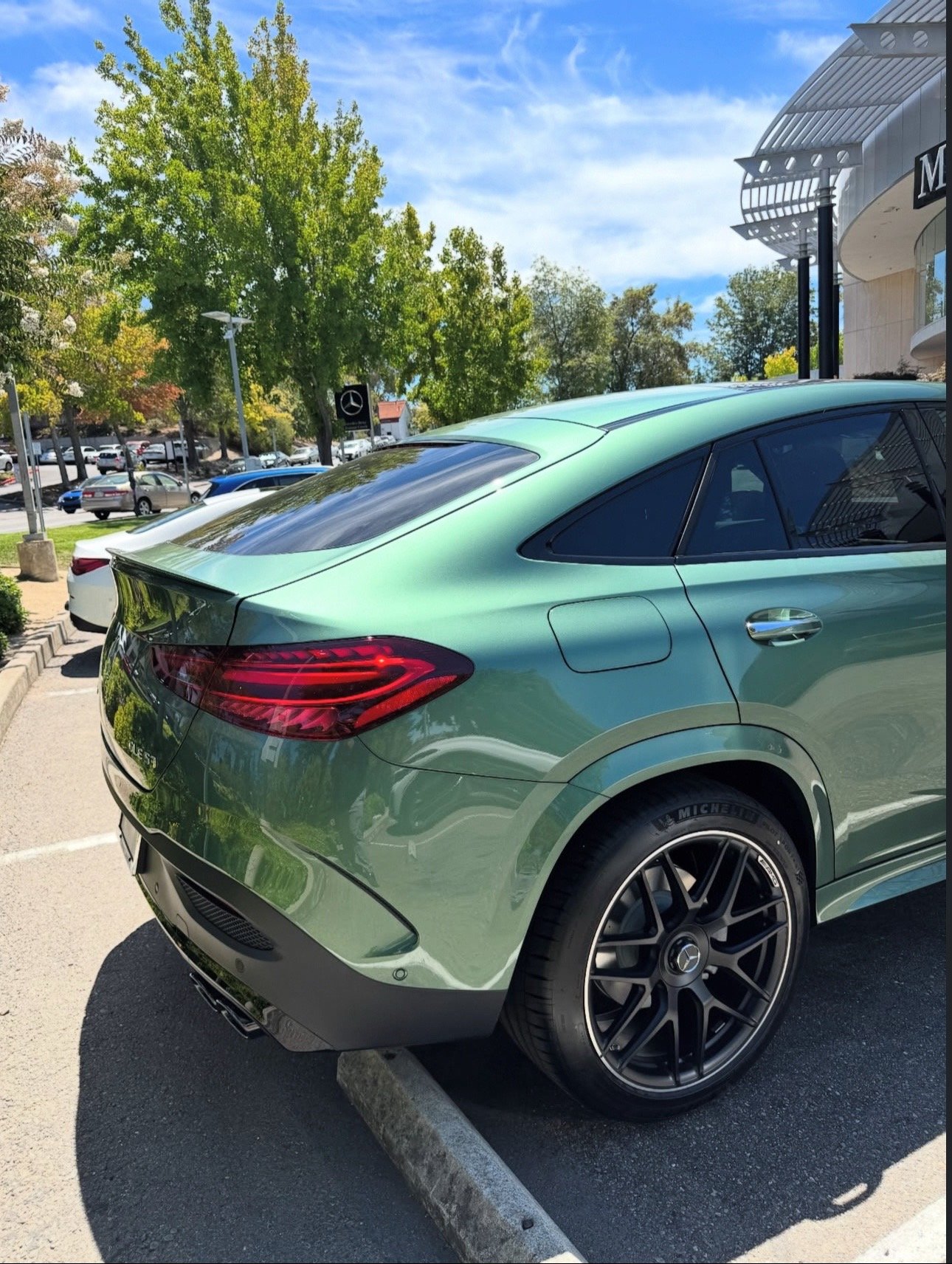 GLE 53 Coupe in Ireland Green Metalli - Image 4