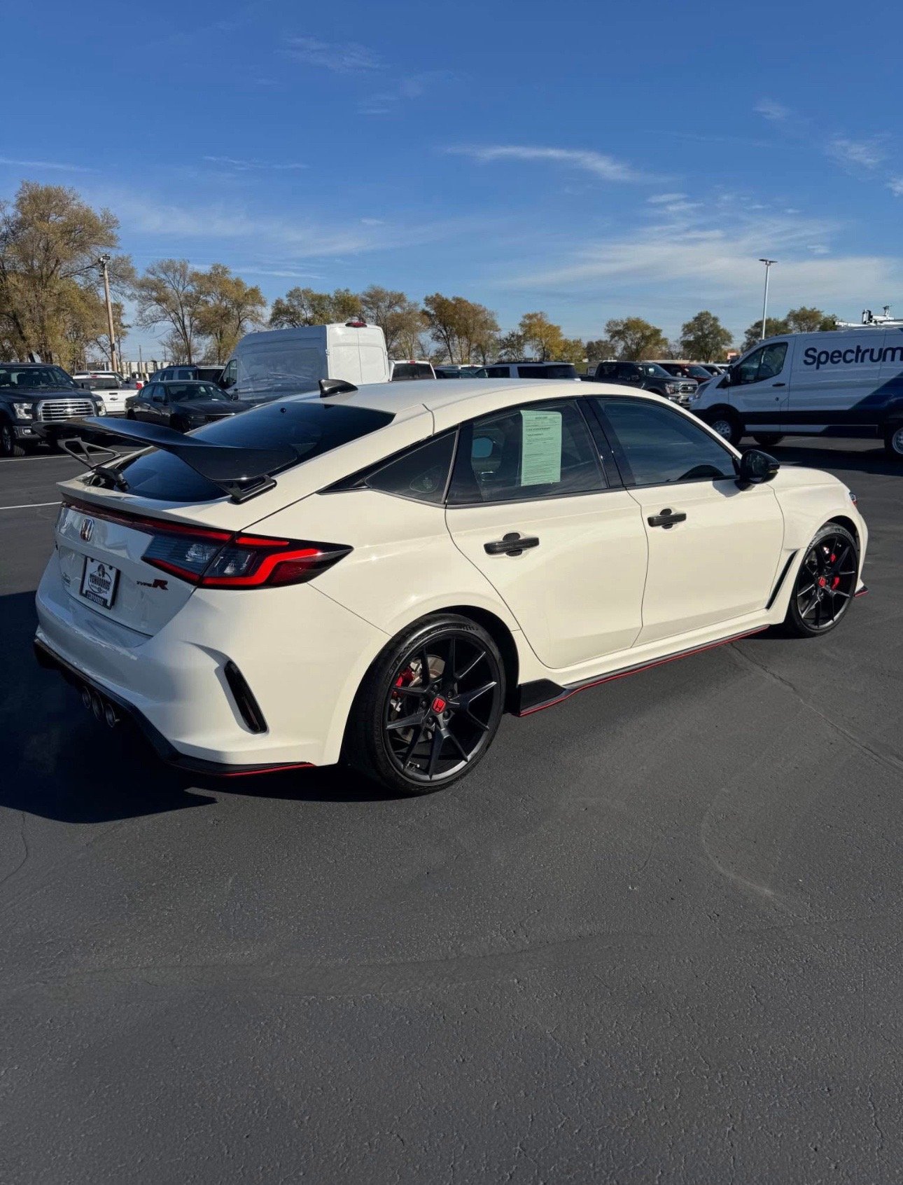 2025 Honda Civic Type-R FWD - Image 14
