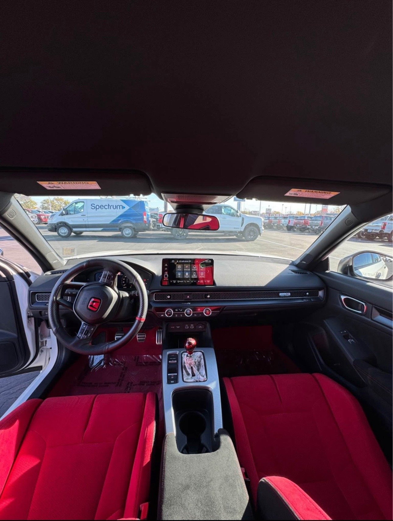 2025 Honda Civic Type-R FWD - Image 10