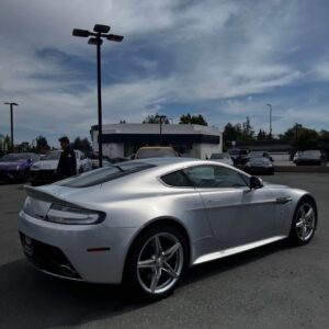 Alternative view of AstonMartin Vantage V8Coupe SilverCar