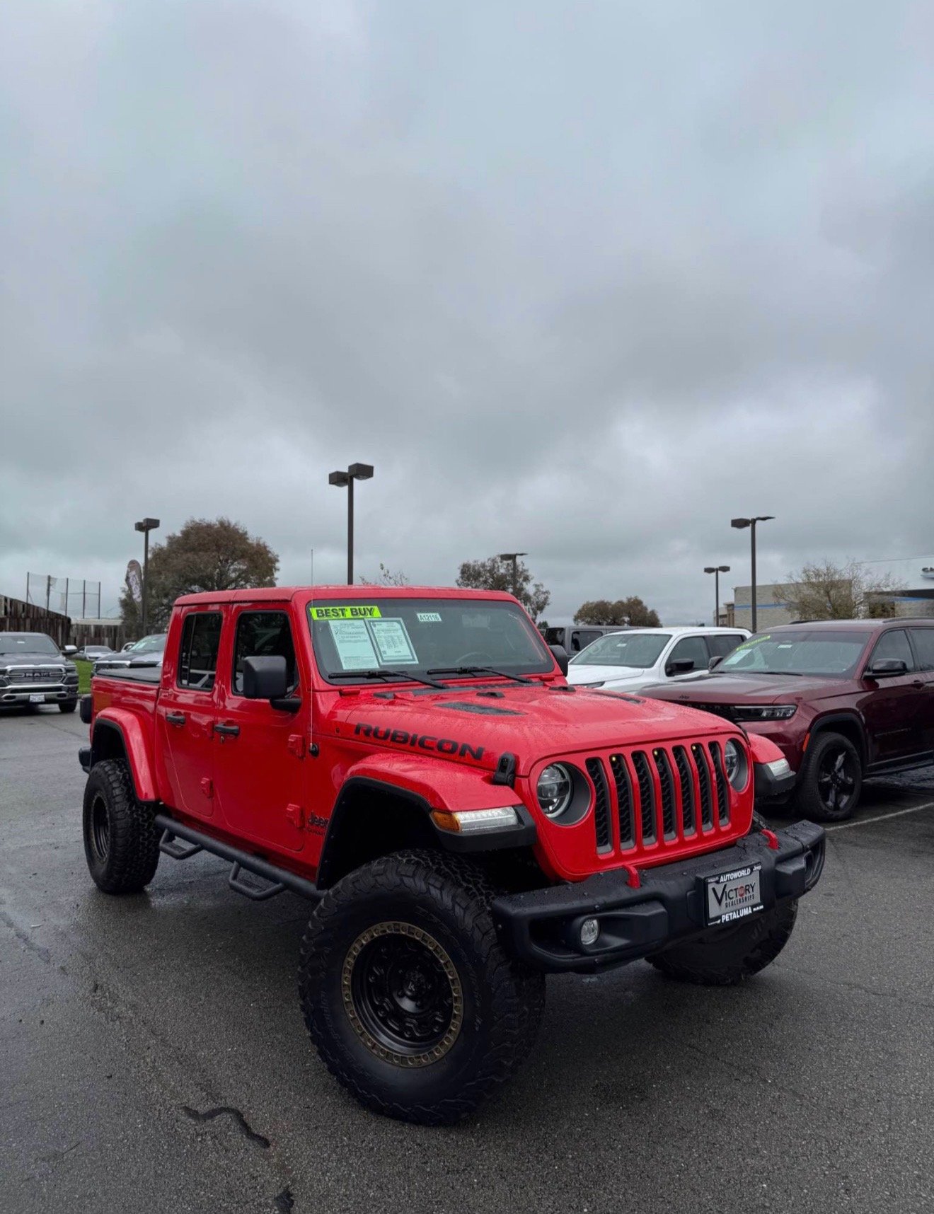 2021 Jeep Gladiator Rubicon Crew Cab 4WD! - Image 6