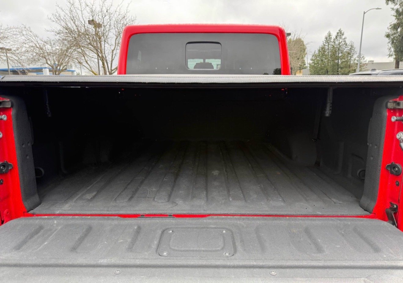 2021 Jeep Gladiator Rubicon Crew Cab 4WD! - Image 7
