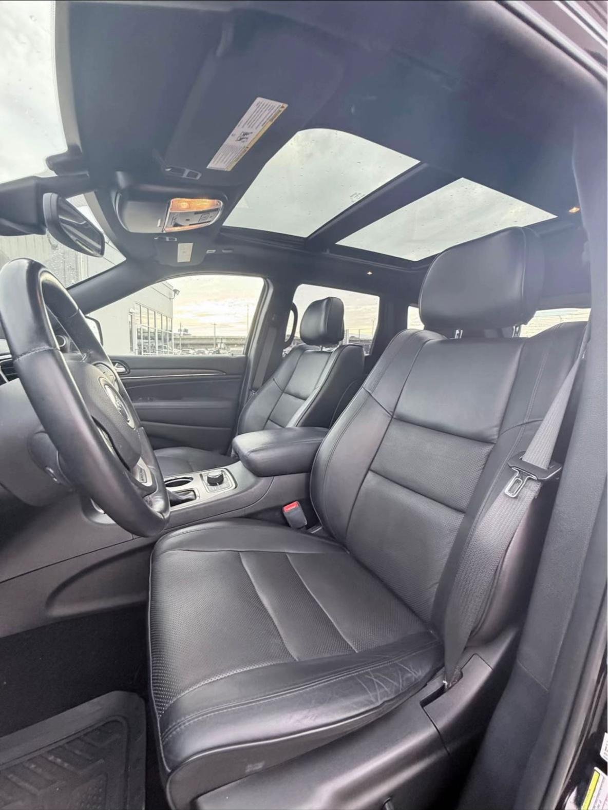 2021 Jeep Grand Cherokee High Altitude – Luxury & Capability 🔥 - Image 4