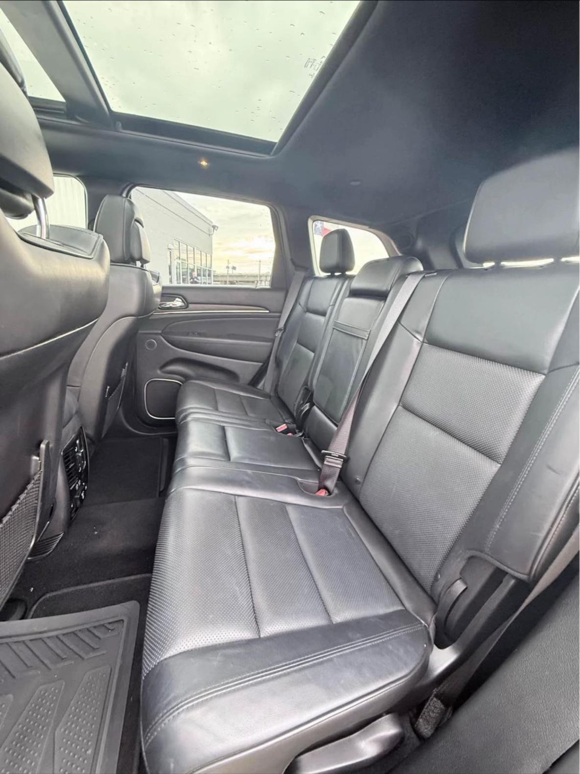 2021 Jeep Grand Cherokee High Altitude – Luxury & Capability 🔥 - Image 9