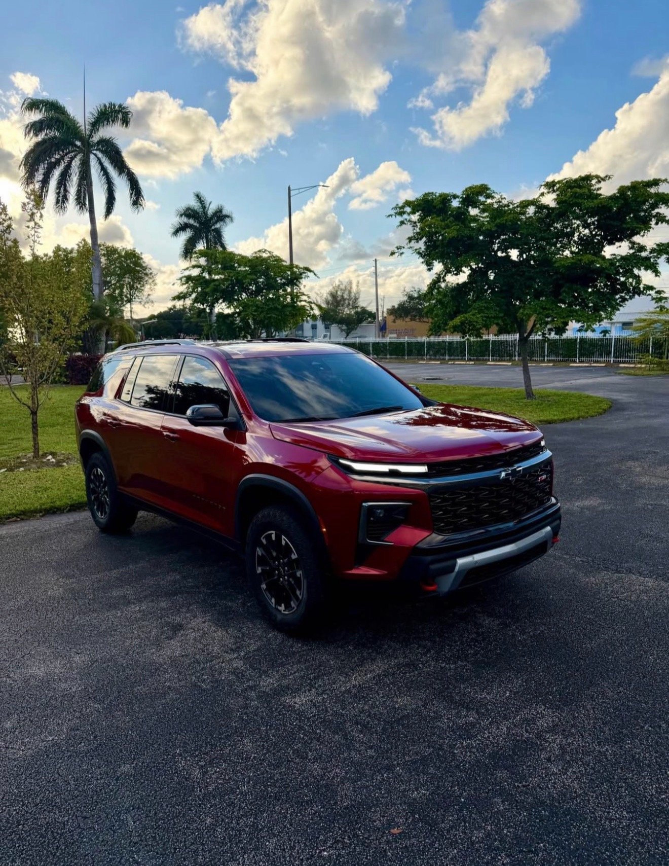 2024 Chevrolet Traverse Z71 - Image 10