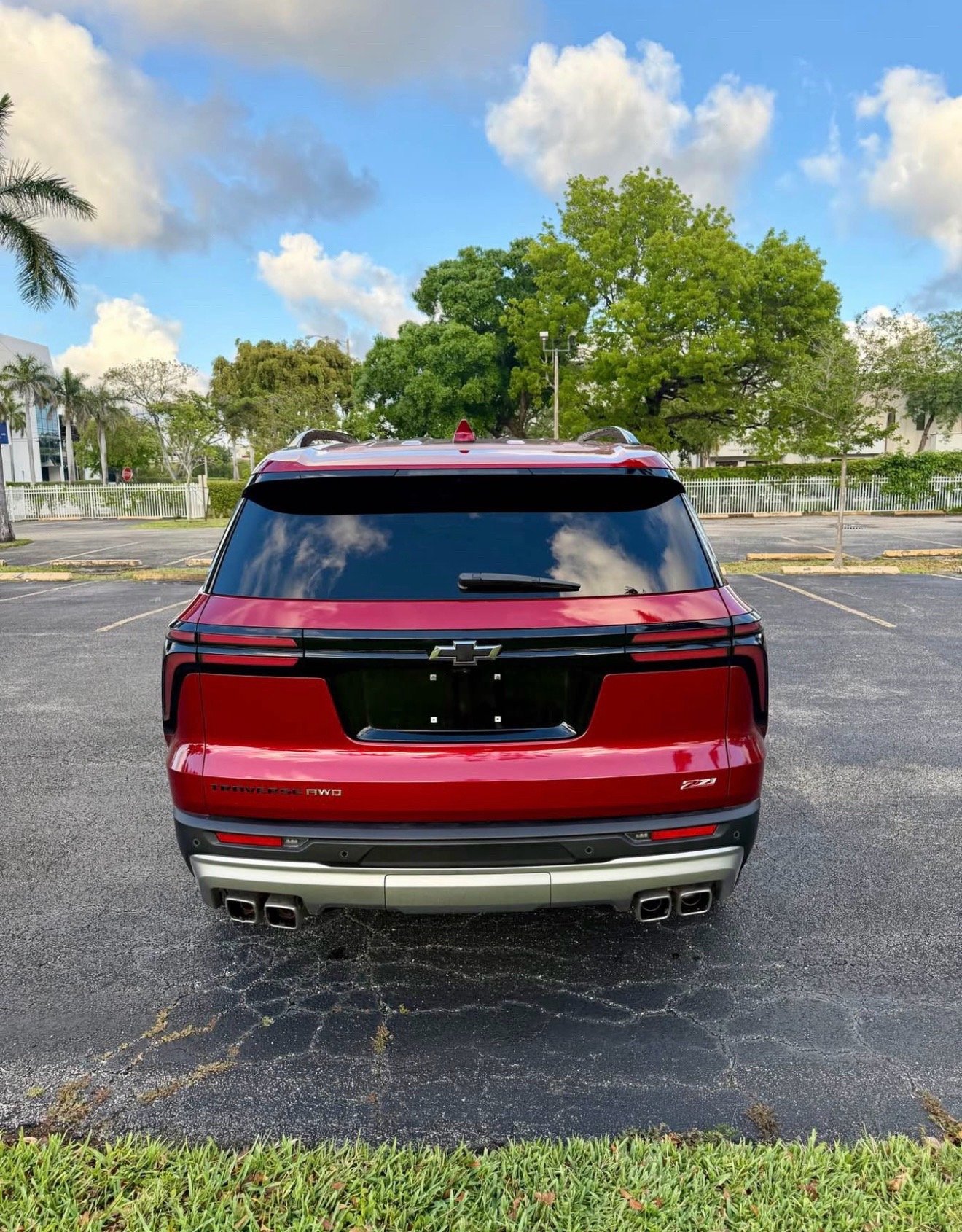 2024 Chevrolet Traverse Z71 - Image 11