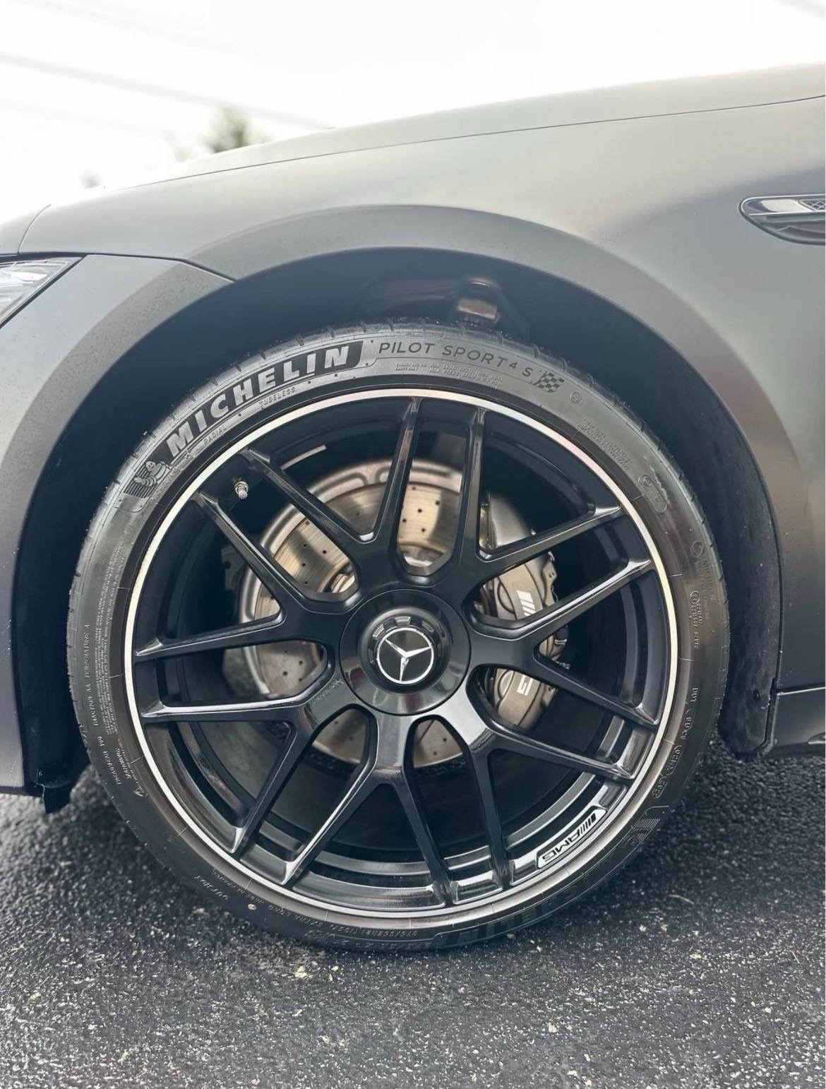 2023 Mercedes-Benz AMG GT43 Luxury Meets Performance - Image 9
