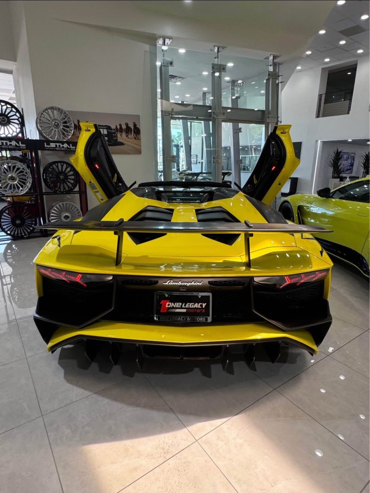 #2017Aventador - Image 5