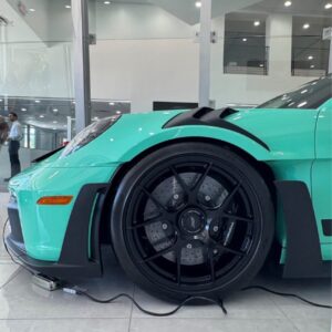 Alternative view of 2024Porsche911GT3