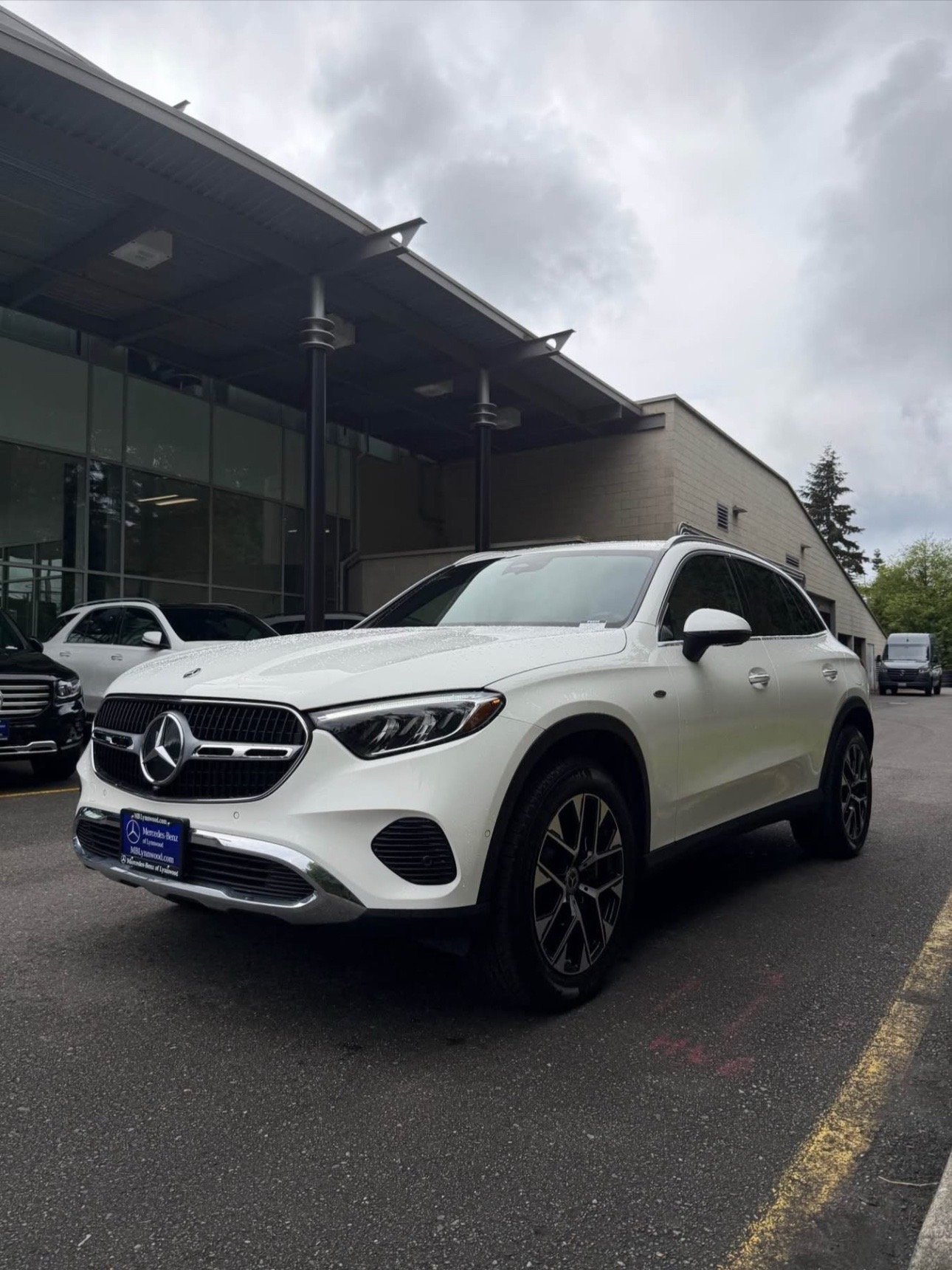 GLC 350e 4MATIC Sport Utility 4D - Image 11