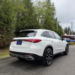 Alternative view of GLC 350e 4MATIC Sport Utility 4D
