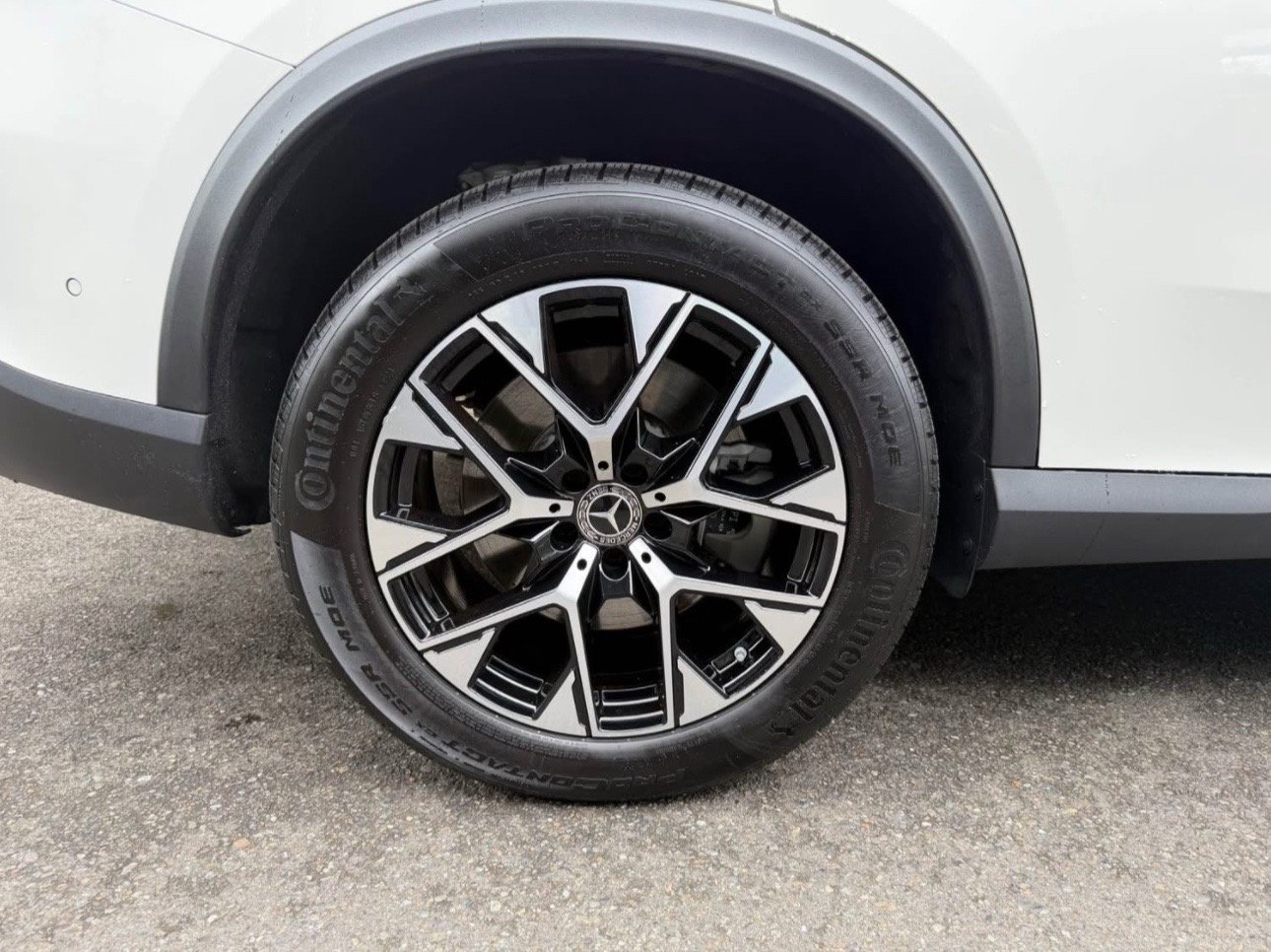 GLC 350e 4MATIC Sport Utility 4D - Image 13