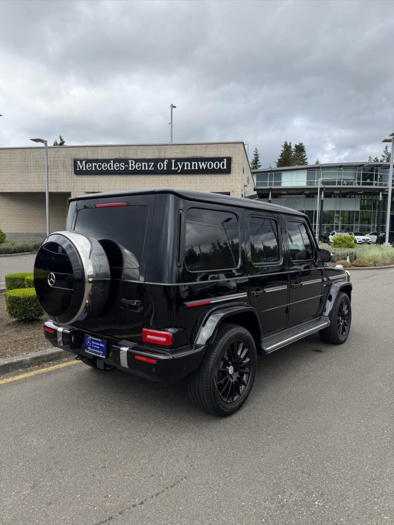 m: G 550 4MATIC Sport Utility 4D - Image 12