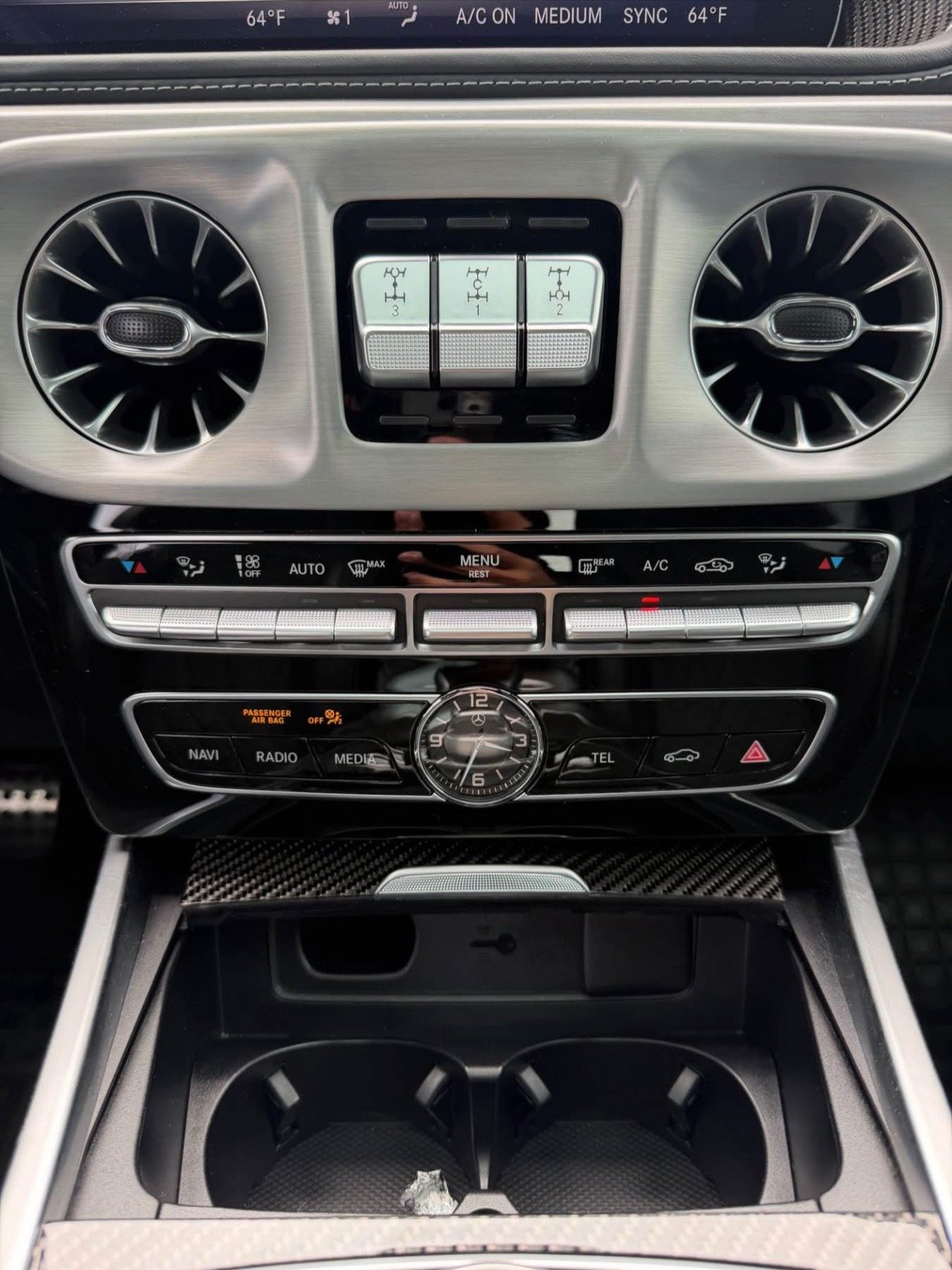m: G 550 4MATIC Sport Utility 4D - Image 8