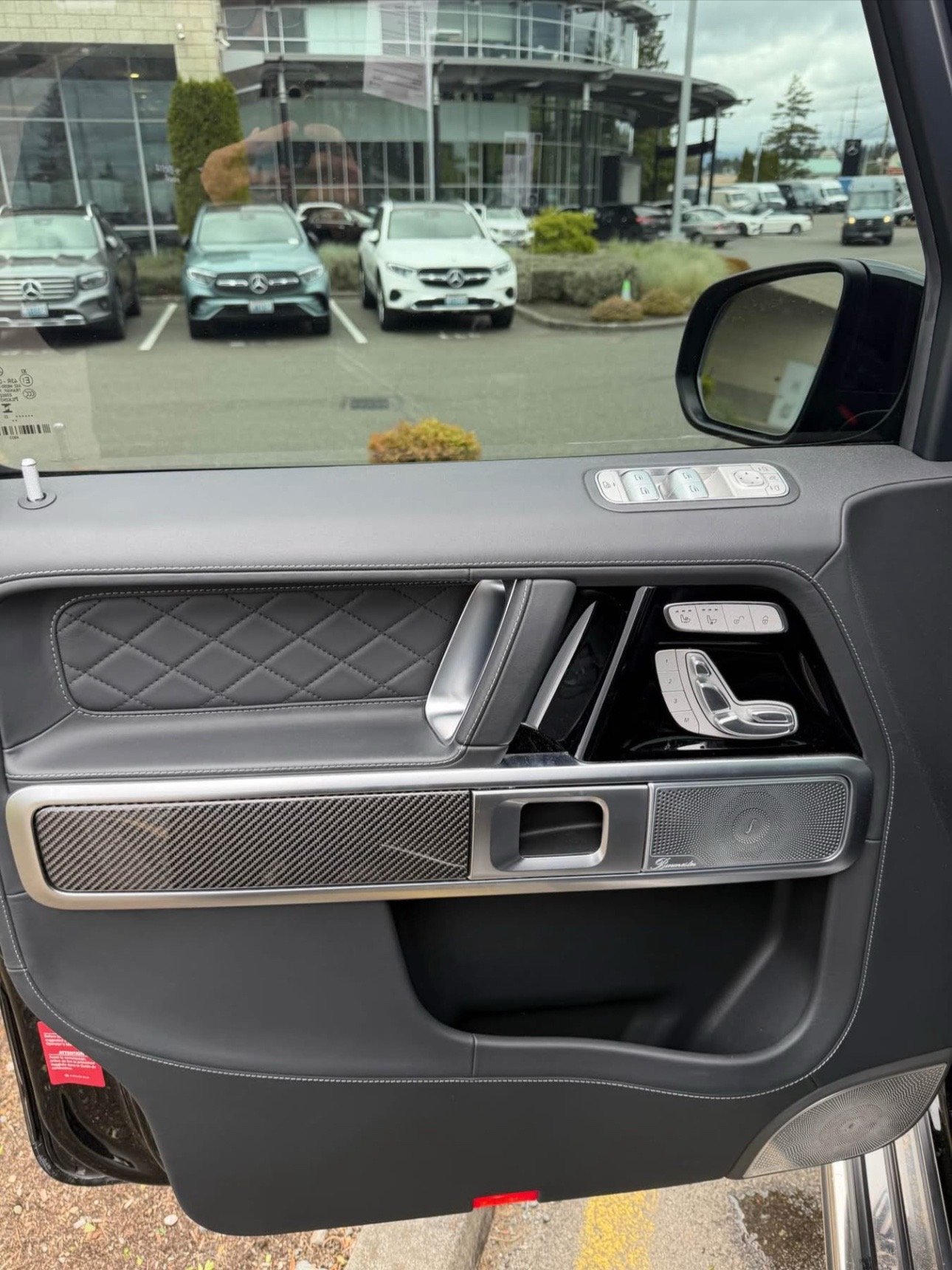 m: G 550 4MATIC Sport Utility 4D - Image 5